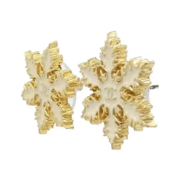 Chanel Earrings Gold-Tone Metal #229145C83B - Picture 2 of 3